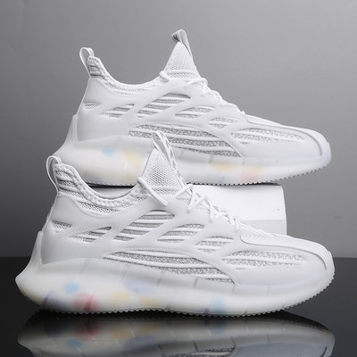 Model nou de adidași sport și casual pentru bărbați cu o parte din plasă