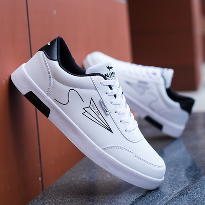 Novi model muških kožnih tenisica sa ravnim đonom