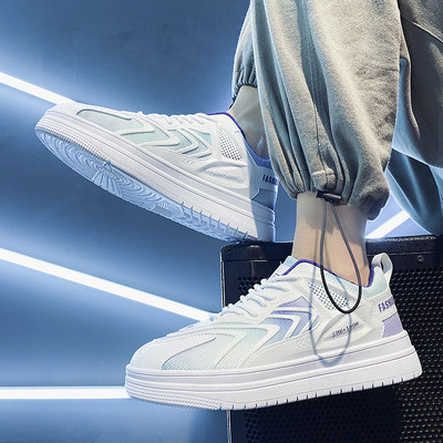 Muške sportske i casual tenisice za jesen u bijeloj boji s visokim đonom - nekoliko modela