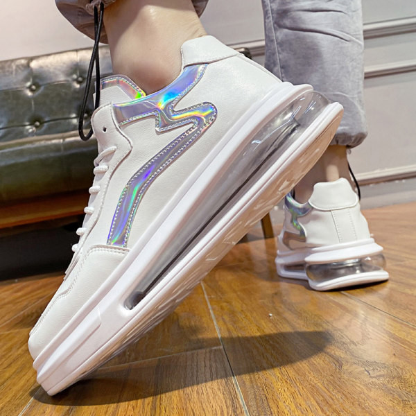 Muške sportske i casual tenisice za jesen u bijeloj boji s visokim đonom - nekoliko modela