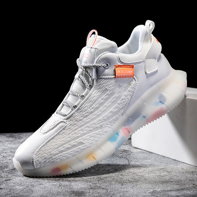 Adidasi de toamna pentru barbati cu o parte din plasa si talpa colorata