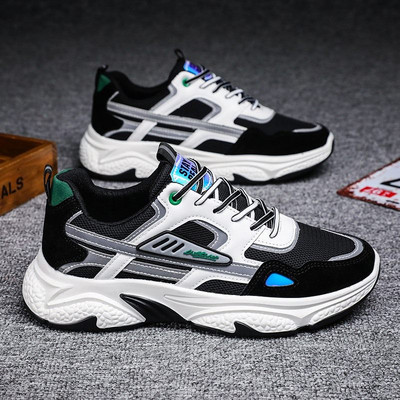 Adidași bărbați cu șireturi și talpă plată - mai multe modele