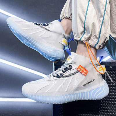 Tenisi de bărbați controversați cu șireturi în mai multe culori