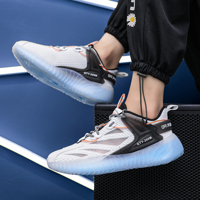 Tenisi de bărbați controversați cu șireturi în mai multe culori