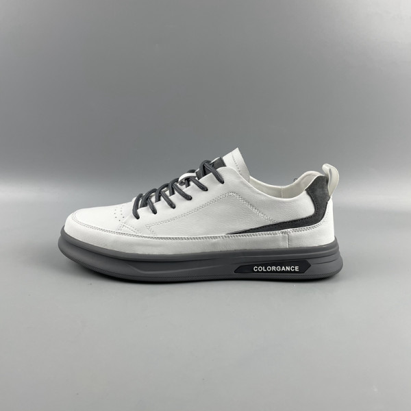 Adidași bărbați cu șireturi - două modele