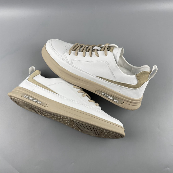 Adidași bărbați cu șireturi - două modele