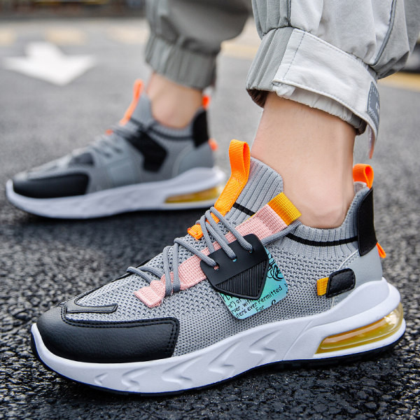 Muške tenisice s ravnim đonom - dva modela