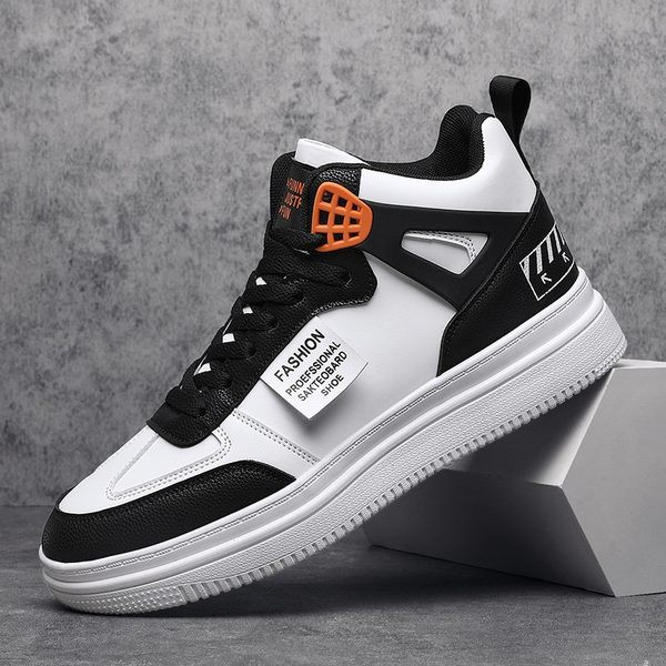 Adidasi barbati cu talpa plate - mai multe modele