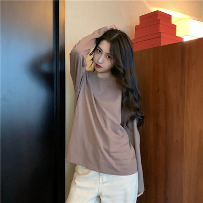 Γυναικεία βαμβακερή μπλούζα φαρδύ μοντέλο με οβάλ λαιμόκοψη