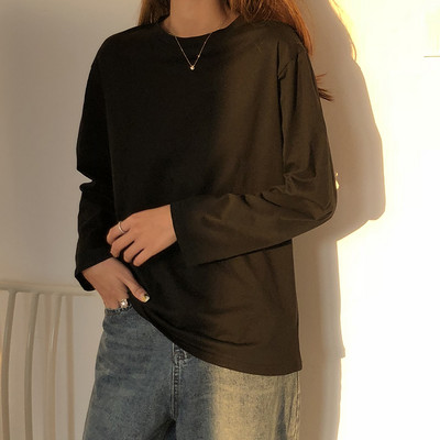 Φθινοπωρινή φαρδιά μπλούζα με οβάλ λαιμόκοψη