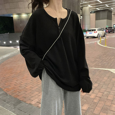 Široki model proljetno-jesenske bluze na gumbe