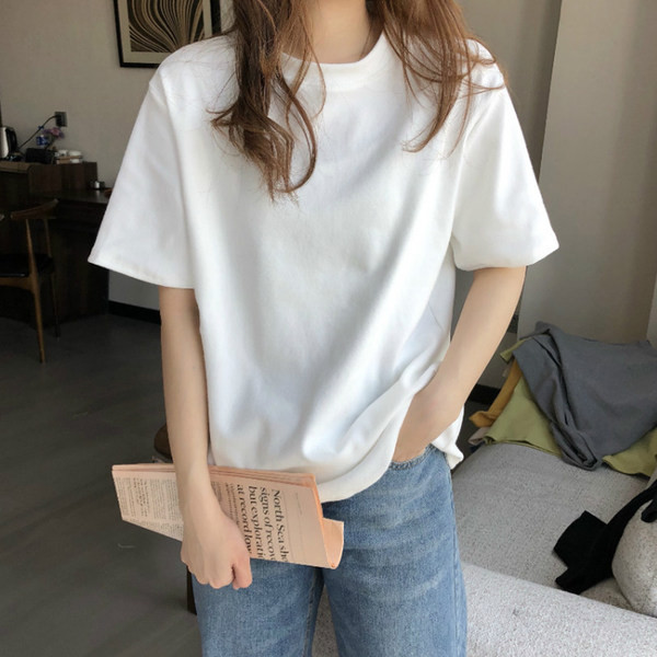 Ljetna ženska majica s različitim printom