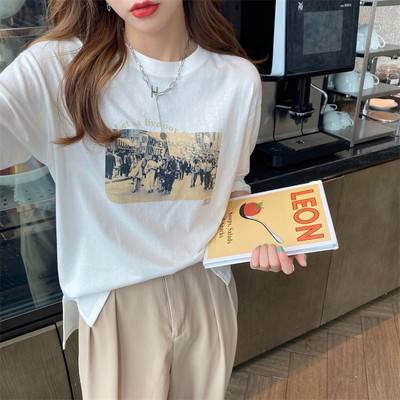 Νέο μοντέλο γυναικεία μπλούζα σε λευκό χρώμα με οβάλ λαιμόκοψη