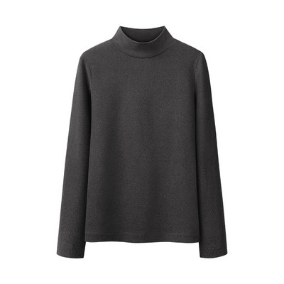 Μοντέρνο γυναικείο πόλο με μισό ψηλό γιακά και μακριά μανίκια