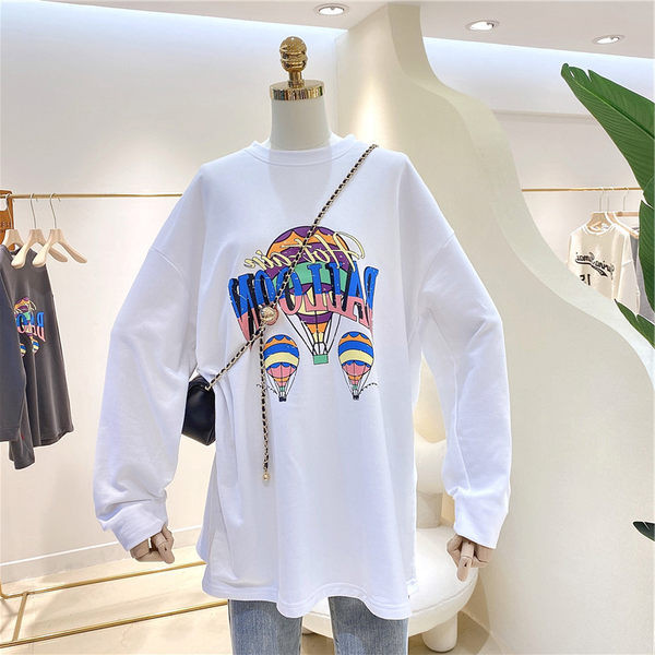 Bluză lată din bumbac cu imprimeu color și decolteu oval