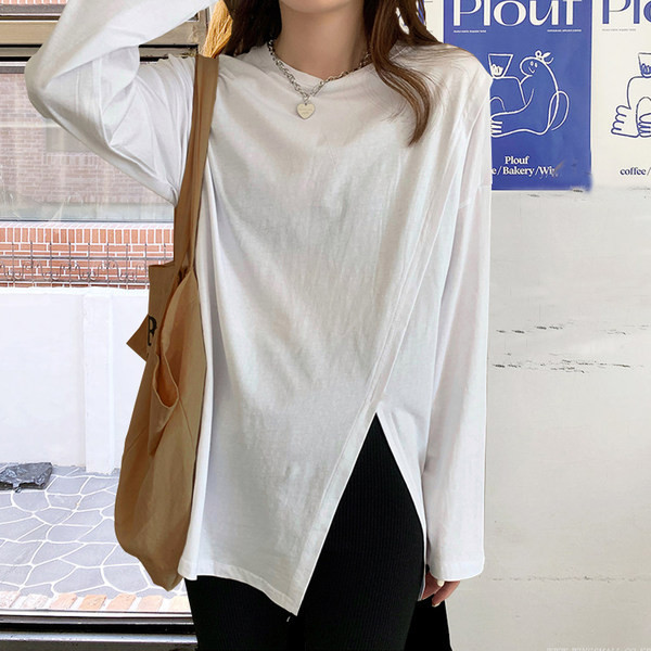 Bluză largă de damă cu decolteu oval