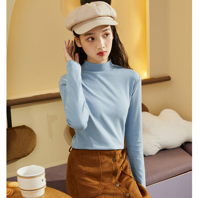 Μοντέρνα γυναικεία μπλούζα με γιακά ή οβάλ λαιμόκοψη