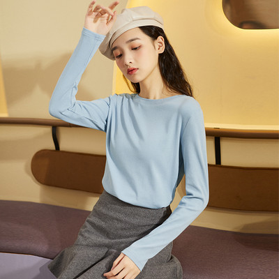 Μοντέρνα γυναικεία μπλούζα με γιακά ή οβάλ λαιμόκοψη