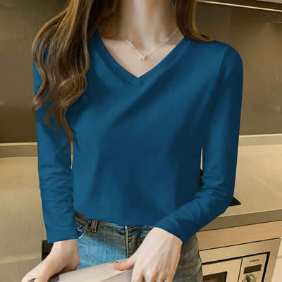 Γυναικεία μπλούζα με σπιτς ή στρογγυλή λαιμόκοψη