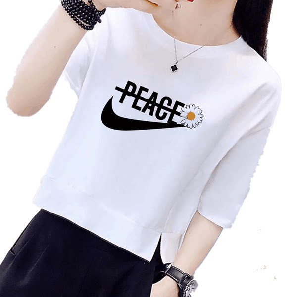 Tricou scurt de vara cu aplicatie colorata si maneci 3/4