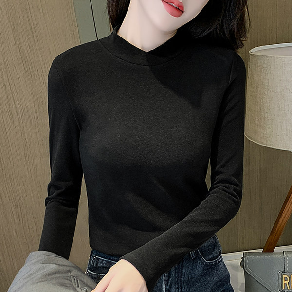 Ženska pripijena bluza s poluvisokom kragnom