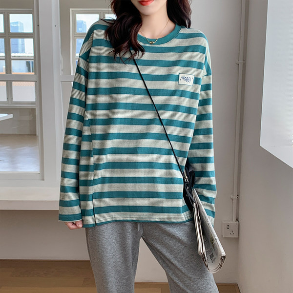 Φαρδύ μοντέλο μπλούζα με ρίγες με σχισμές