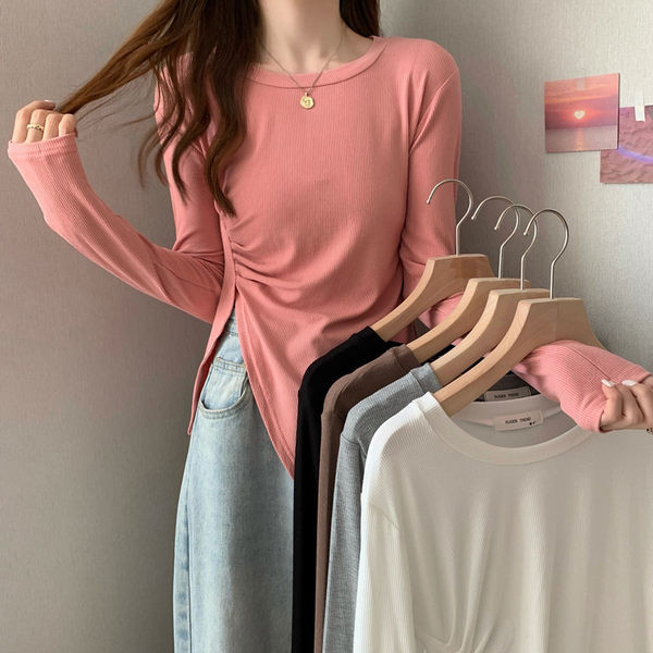 Ležerna ženska jednobojna bluza s ovalnim izrezom