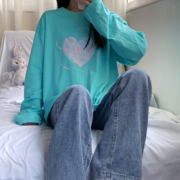 Ženska široka bluza s printom u boji