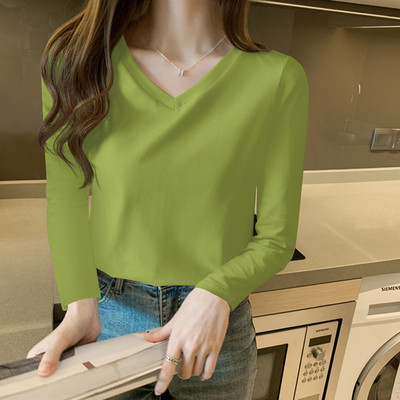 Μοντέρνα γυναικεία μπλούζα με οβάλ ή spitz λαιμόκοψη