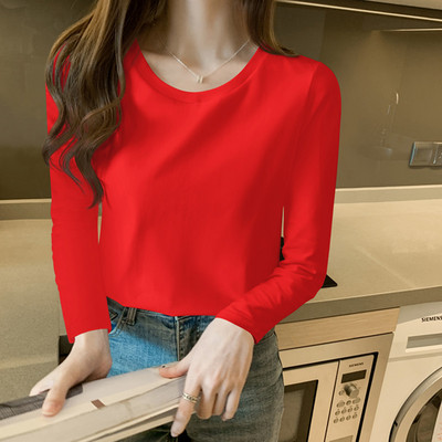 Μοντέρνα γυναικεία μπλούζα με οβάλ ή spitz λαιμόκοψη