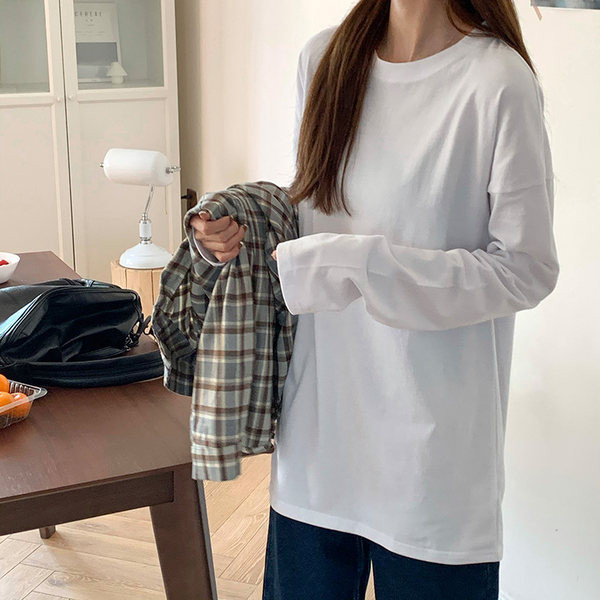 Bluză lată din bumbac, cu decolteu oval și mâneci lungi