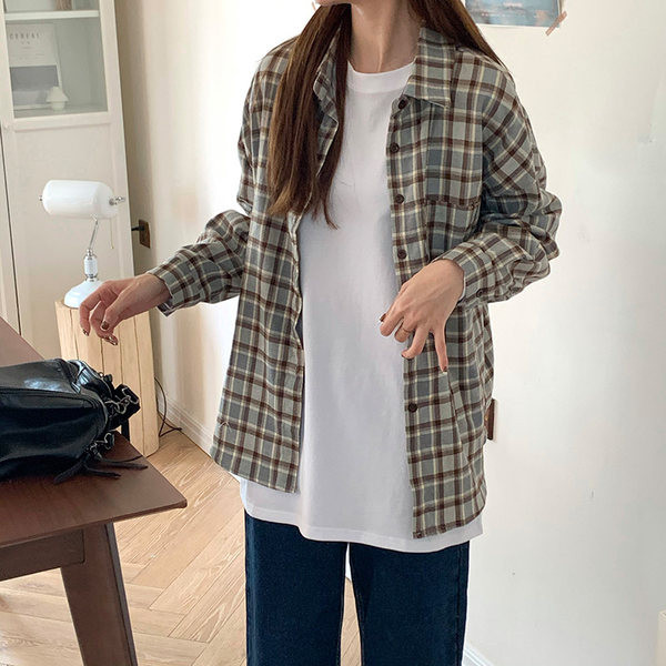 Bluză lată din bumbac, cu decolteu oval și mâneci lungi