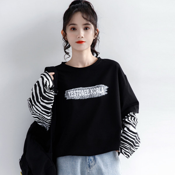 Bluză de damă cu inscripție și imprimeu animal