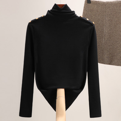 Μοντέρνα γυναικεία μπλούζα με γιακά και κουμπιά πόλο