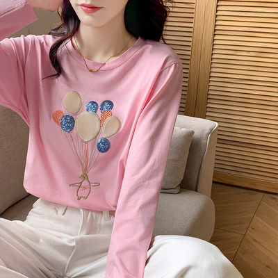 Casual μπλούζα με οβάλ λαιμόκοψη και μακριά μανίκια