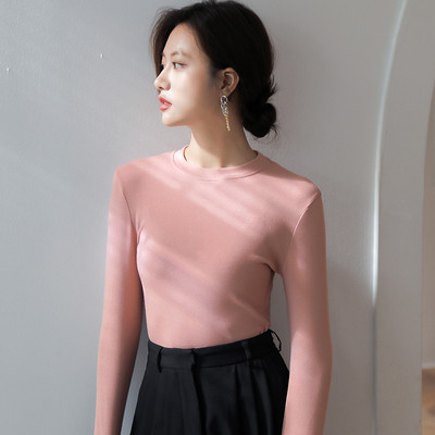 Εφαρμοσμένη γυναικεία μπλούζα με κεντημένη επιγραφή