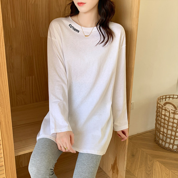 Bluză de damă cu mâneci lungi și inscripție brodată