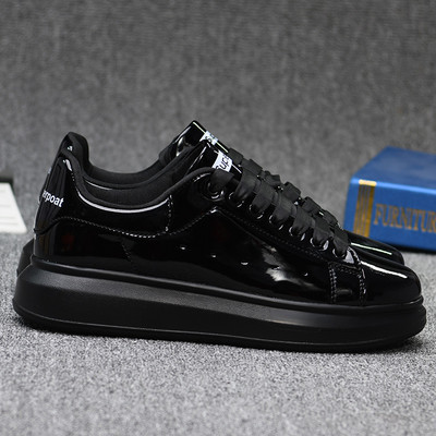 Prozračne kožne tenisice s ravnim potplatom - muške i ženske