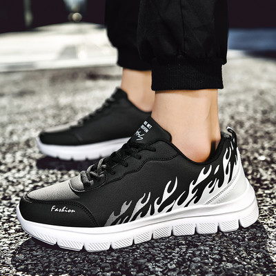 Αθλητικά και καθημερινά ανδρικά αθλητικά παπούτσια - δύο μοντέλα