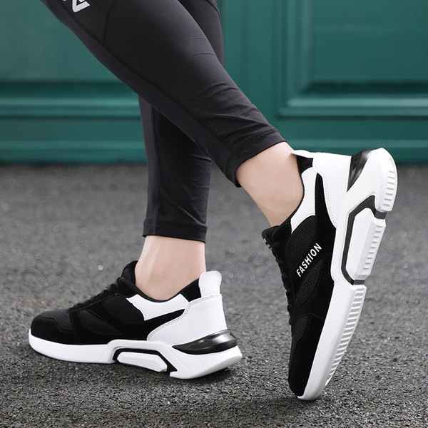 Muške prozračne tenisice s natpisom