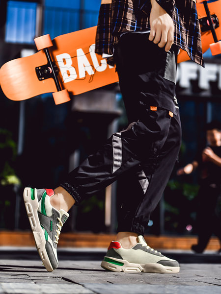 Muške sportske i casual cipele s grubim potplatom