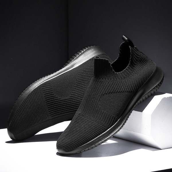 Novi model muških čarapa u više boja