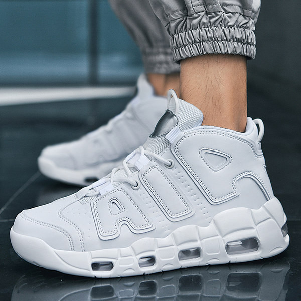 Novi model visokih tenisica od umjetne kože