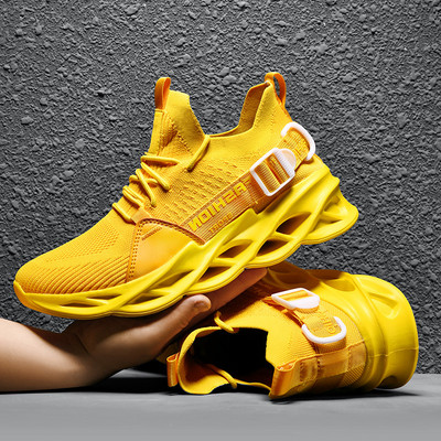 Αθλητικά παπούτσια για άνδρες και γυναίκες - δύο μοντέλα