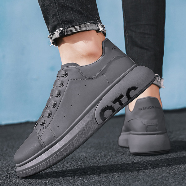 Tenisi barbati pentru toamna din piele ecologica - model uni