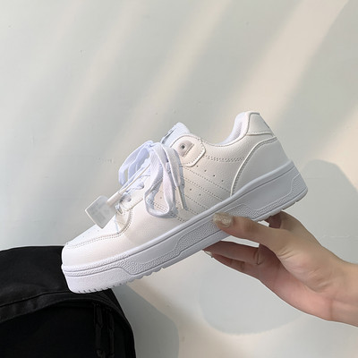 Model nou de adidasi dama cu cravate in trei culori