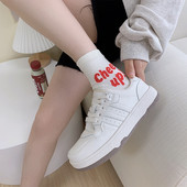 Γυναικεία αθλητικά παπούτσια με επίπεδη σόλα και κορδόνια σε δύο χρώματα