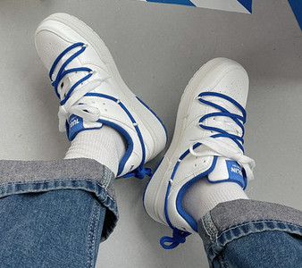 Adidasi de dama cu cravate colorate in alb