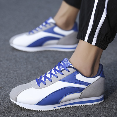 Ανδρικά casual sneakers, ελαφριά και άνετα με επίπεδη σόλα