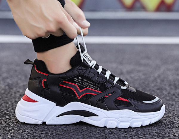 Model nou de adidasi de toamna pentru barbati in trei culori